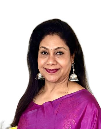 Portrait of Revathi Pillai